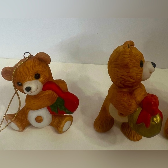 Vintage Hallmark Cinnamon Bear Porcelain Bear Series Ornaments #2-6 & #8 - Picture 4 of 5